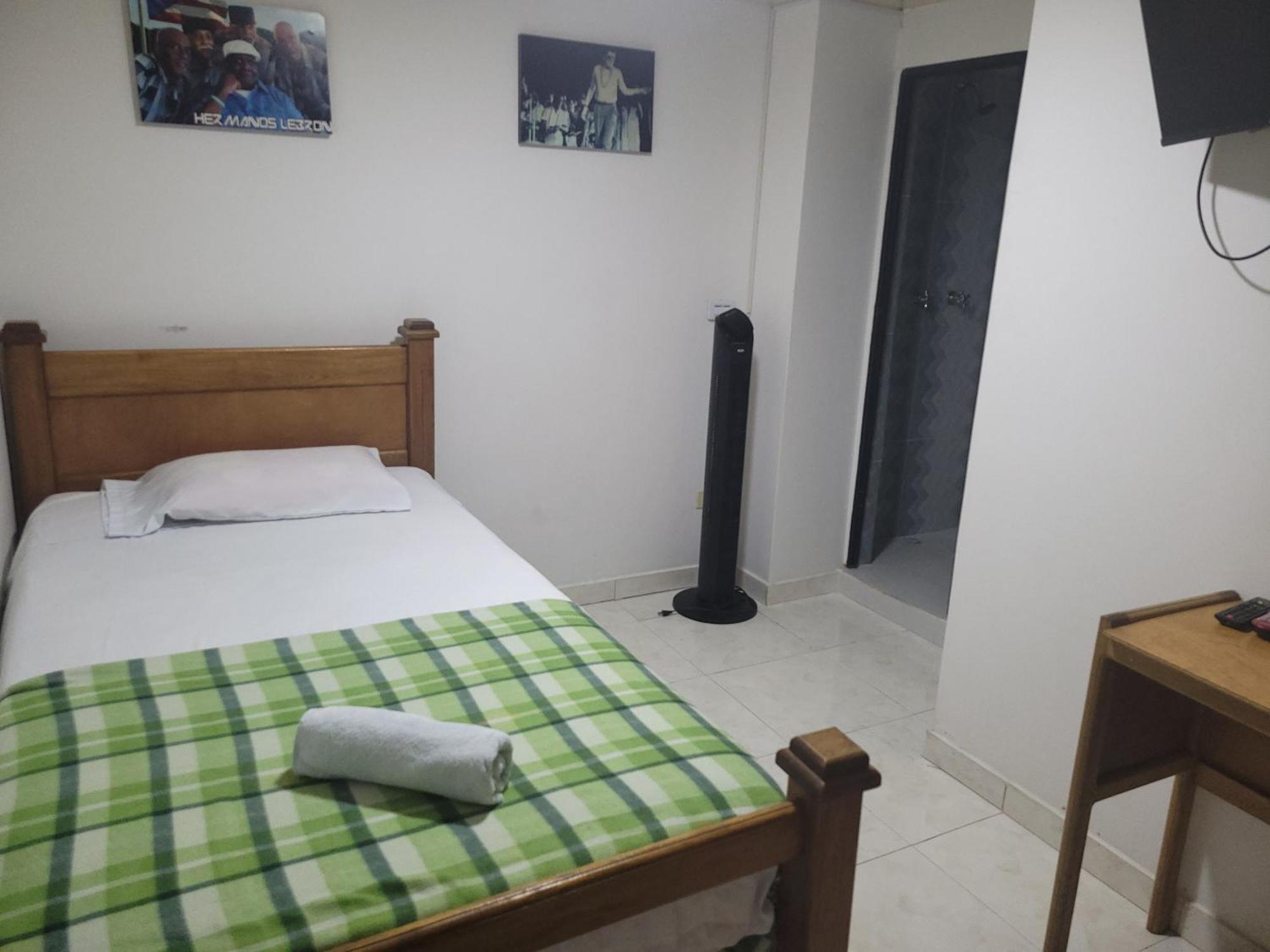 Hotel San Vicente Medellin Bagian luar foto